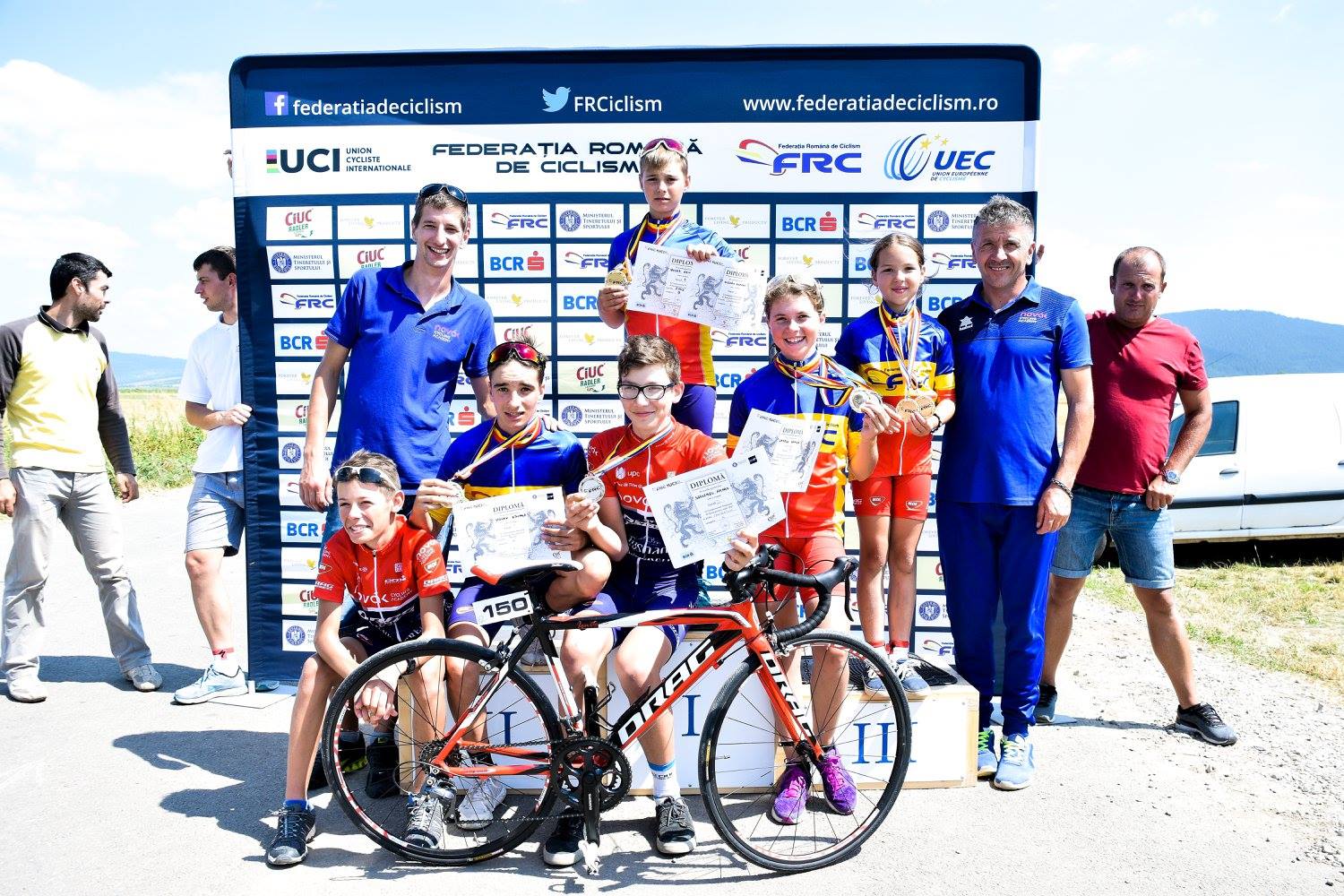 Novak Cycling Academy with 4 gold medals at the Romanian national road championships
