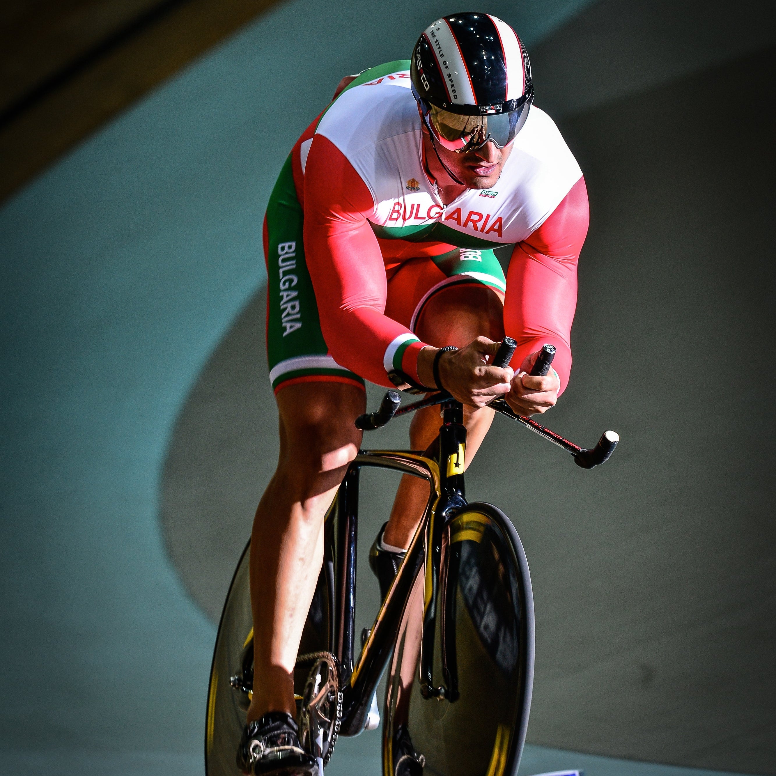 Bulgarian Cyclists Miroslav Minchev at the 2016 UEC Track Elite European Championships