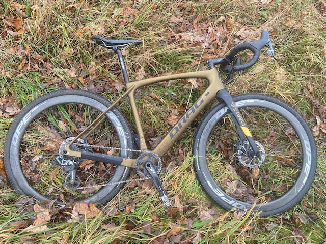 Sterrato CF with Ceramic Speed