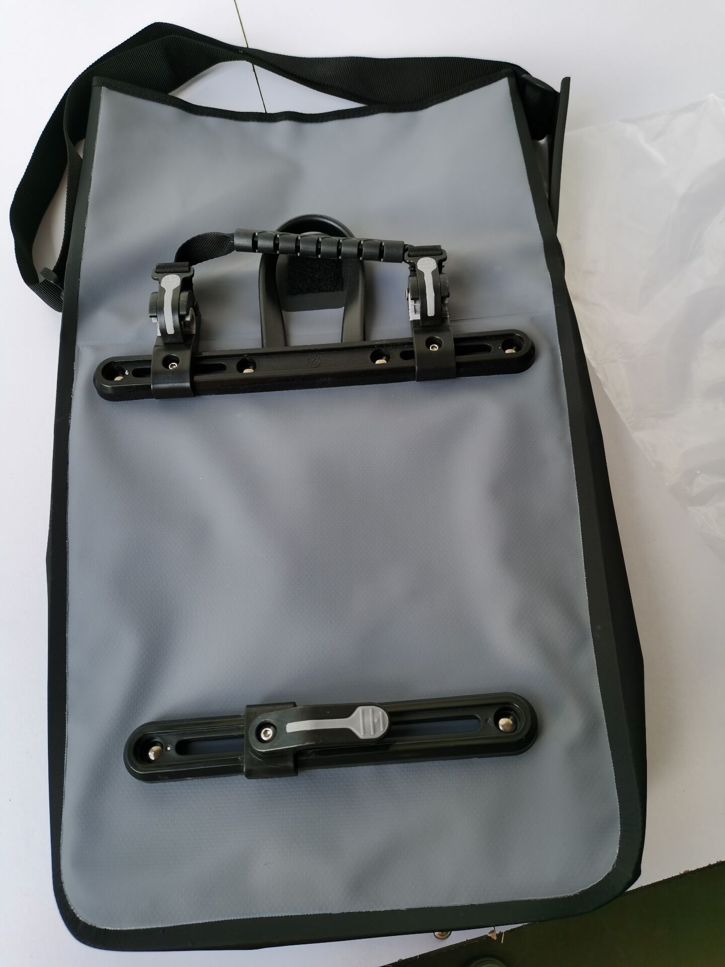 04002695